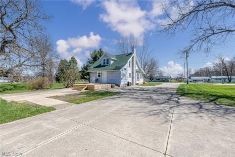 16118 Cowley Road Grafton OH 44044