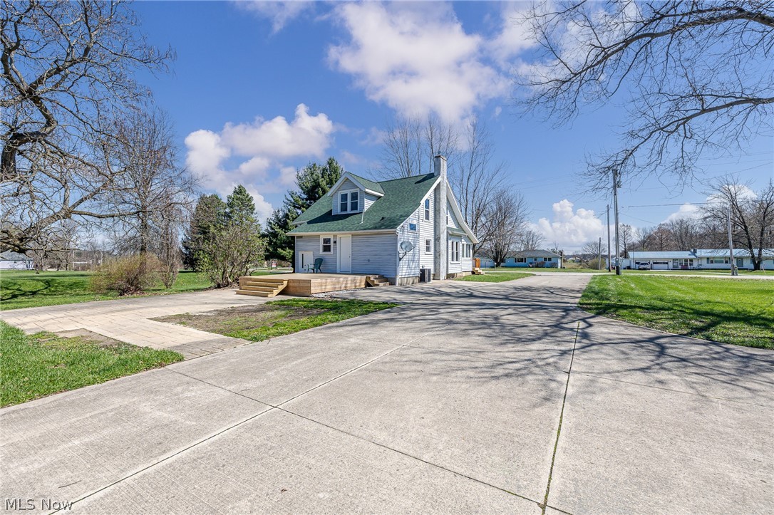 16118 Cowley Road Grafton OH 44044