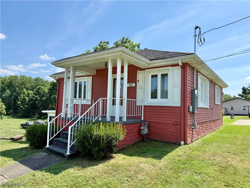 205 Hudson Avenue Tiltonsville OH 43963