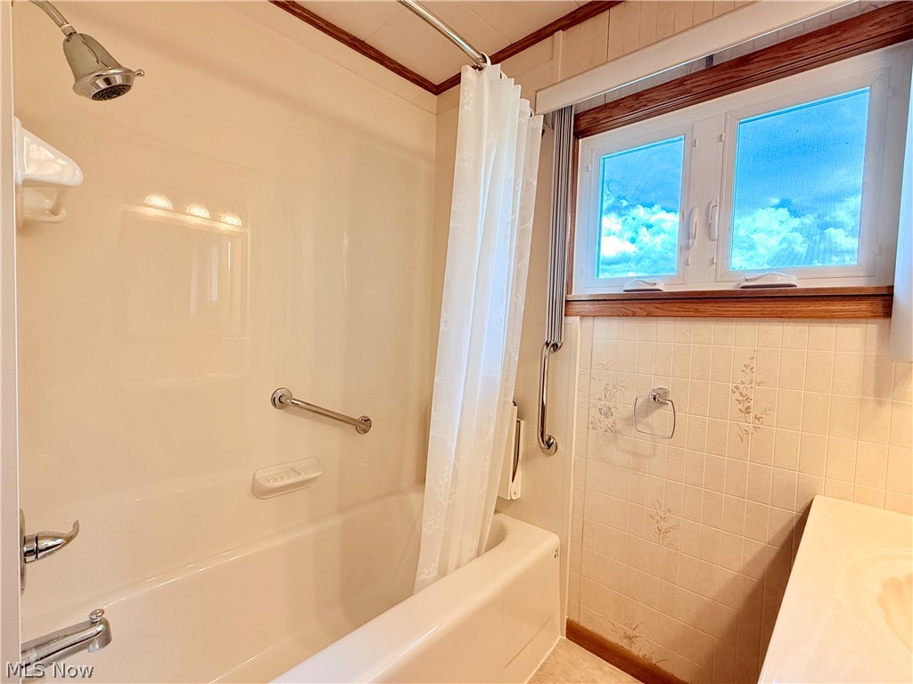205 Hudson Avenue Tiltonsville OH 43963