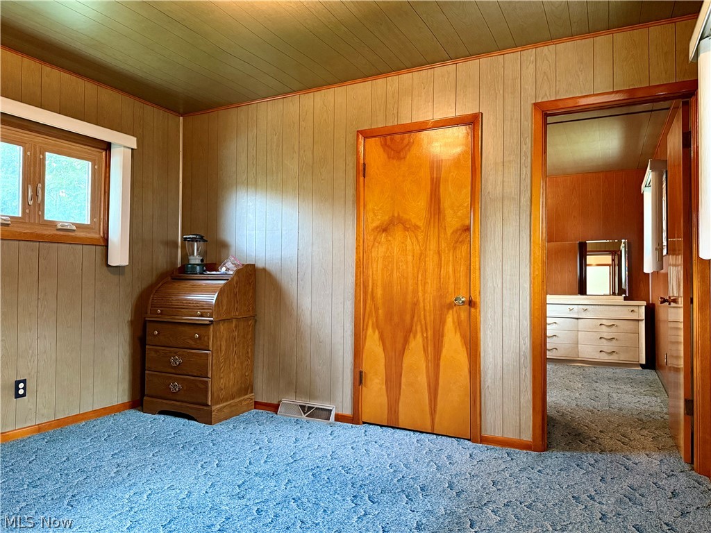 205 Hudson Avenue Tiltonsville OH 43963