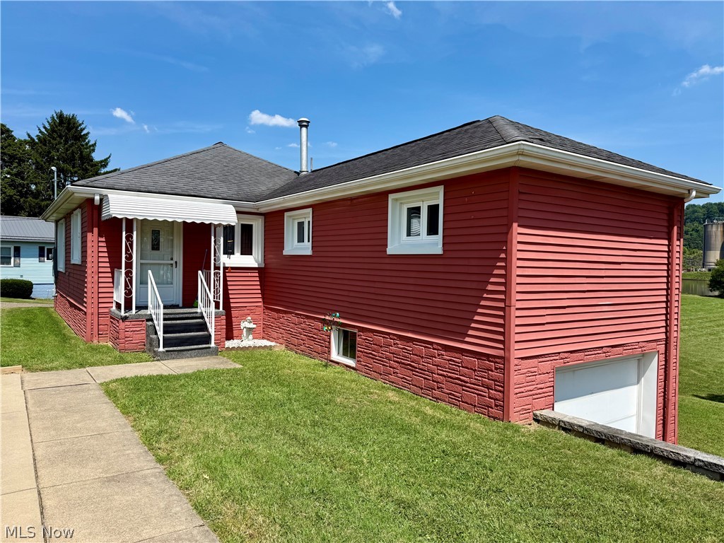 205 Hudson Avenue Tiltonsville OH 43963