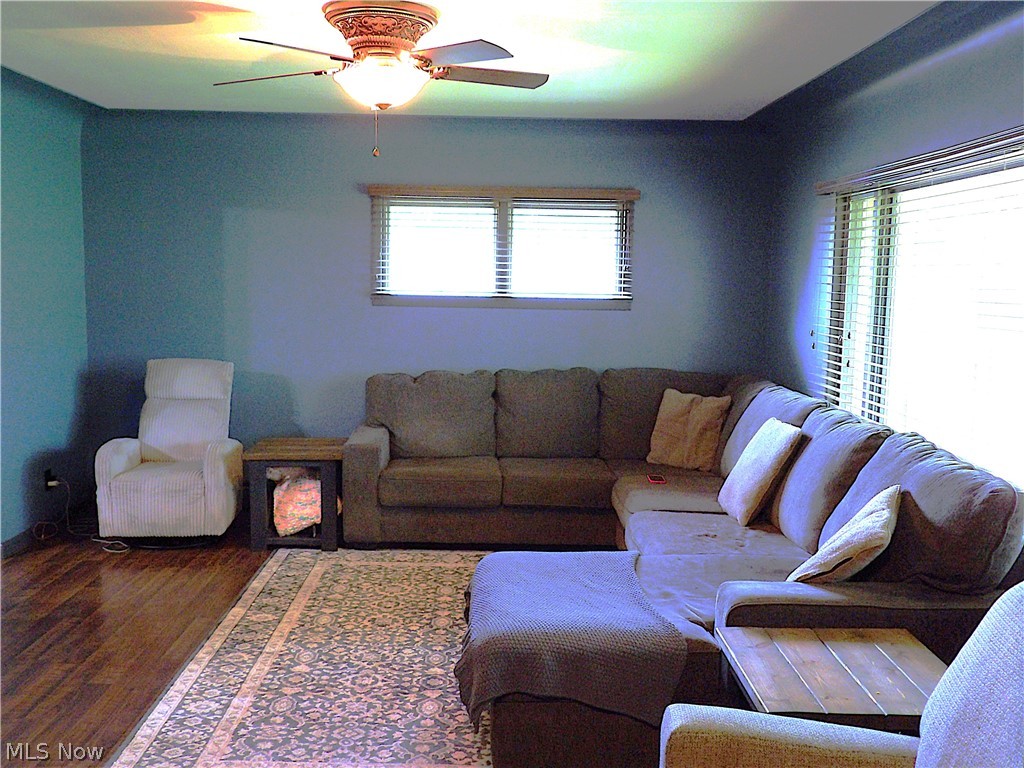 69857 Vernon Road Martins Ferry OH 43935