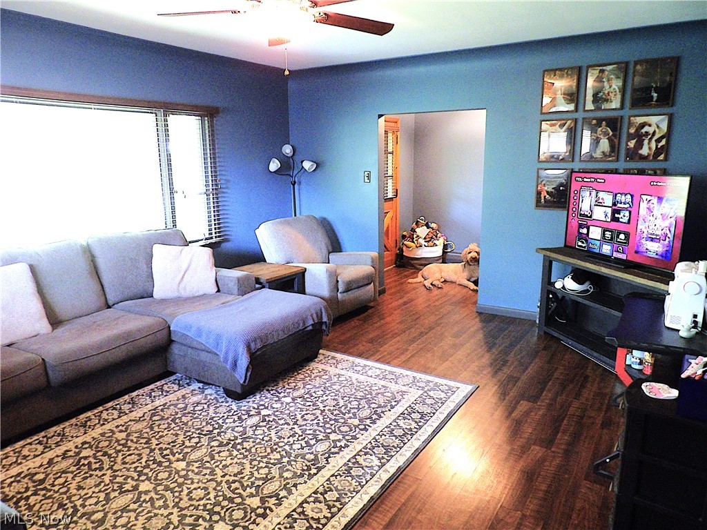 69857 Vernon Road Martins Ferry OH 43935
