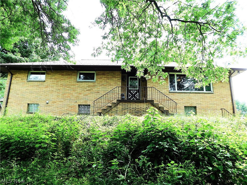 69857 Vernon Road Martins Ferry OH 43935