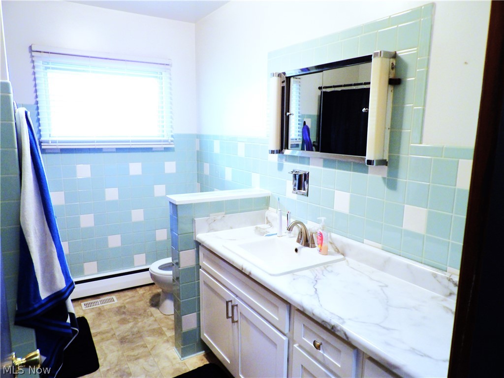 69857 Vernon Road Martins Ferry OH 43935