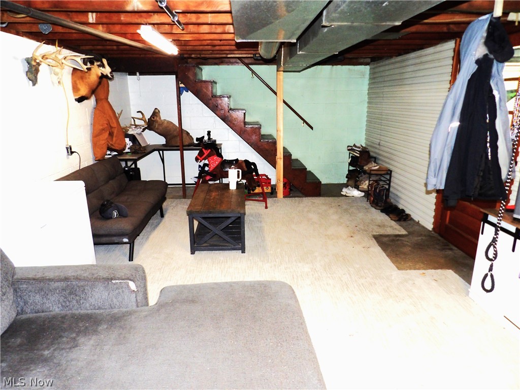 69857 Vernon Road Martins Ferry OH 43935
