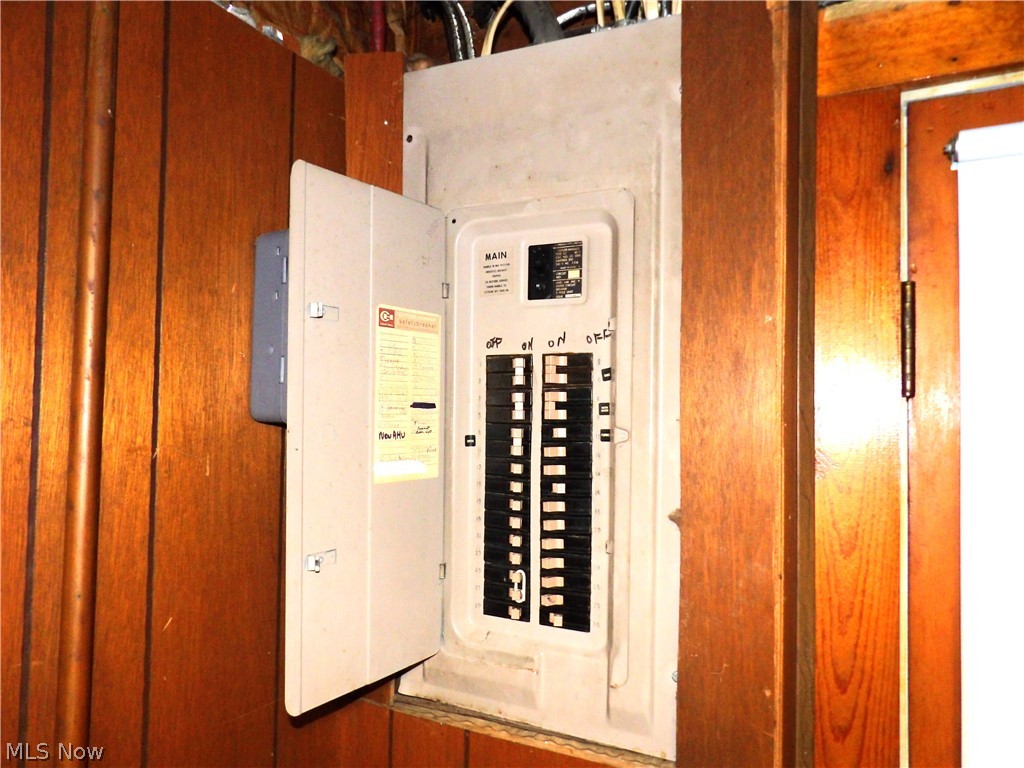 69857 Vernon Road Martins Ferry OH 43935