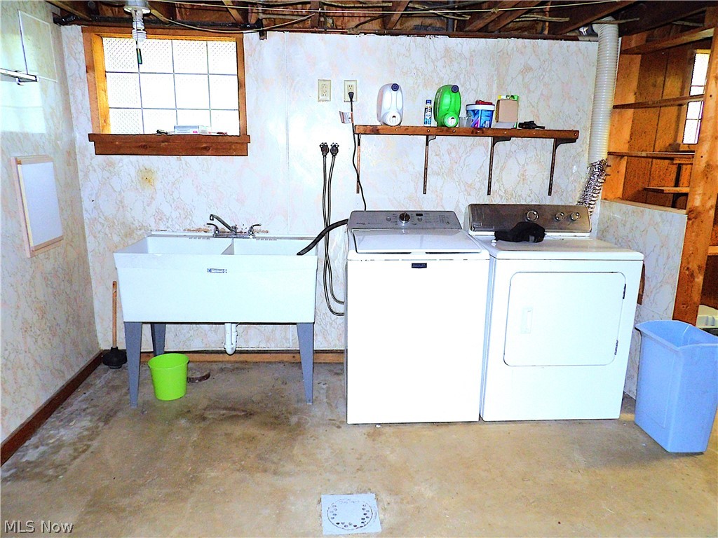 69857 Vernon Road Martins Ferry OH 43935