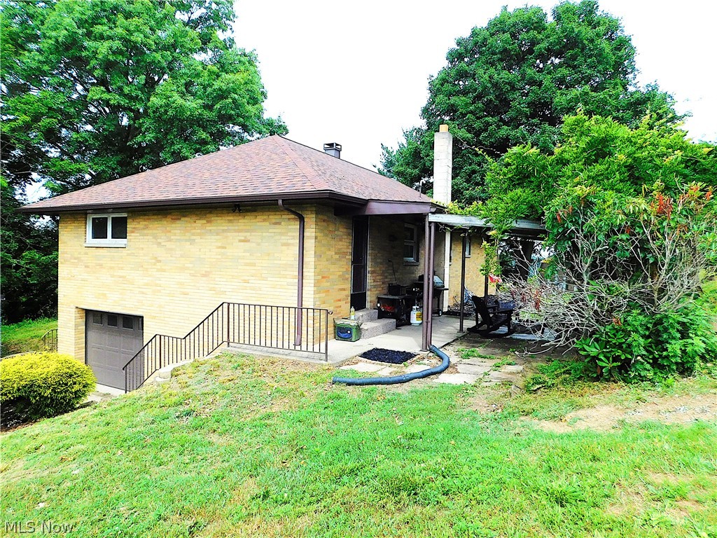 69857 Vernon Road Martins Ferry OH 43935