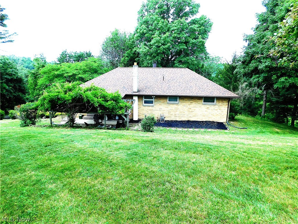 69857 Vernon Road Martins Ferry OH 43935