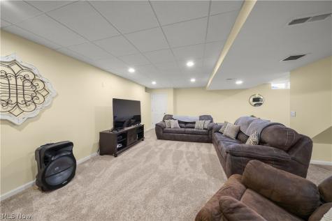 150 Chadwick Drive Aurora OH 44202