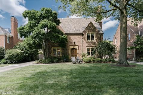 22499 Calverton Road Shaker Heights OH 44122
