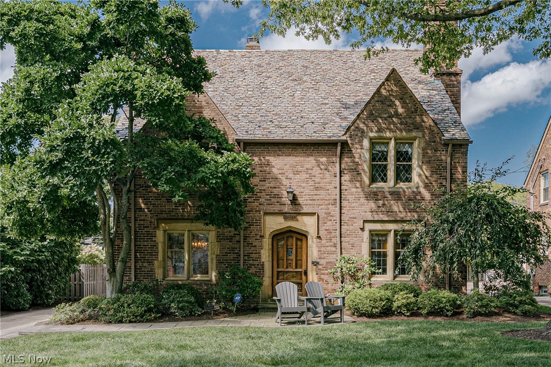 22499 Calverton Road Shaker Heights OH 44122