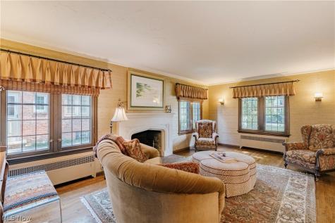 22499 Calverton Road Shaker Heights OH 44122