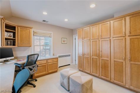22499 Calverton Road Shaker Heights OH 44122