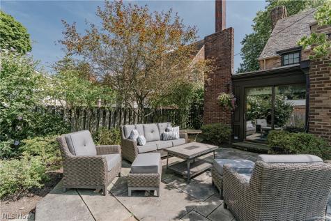 22499 Calverton Road Shaker Heights OH 44122