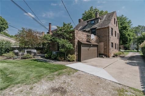 22499 Calverton Road Shaker Heights OH 44122