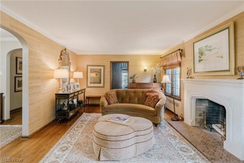 22499 Calverton Road Shaker Heights OH 44122