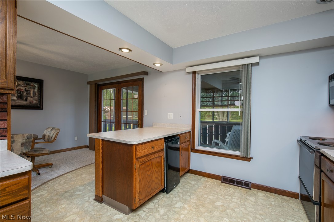 4319 Ridge Road Cortland OH 44410