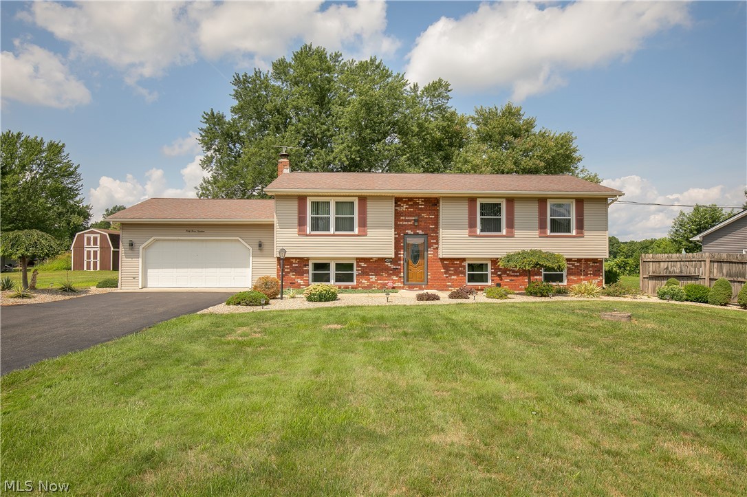 4319 Ridge Road Cortland OH 44410