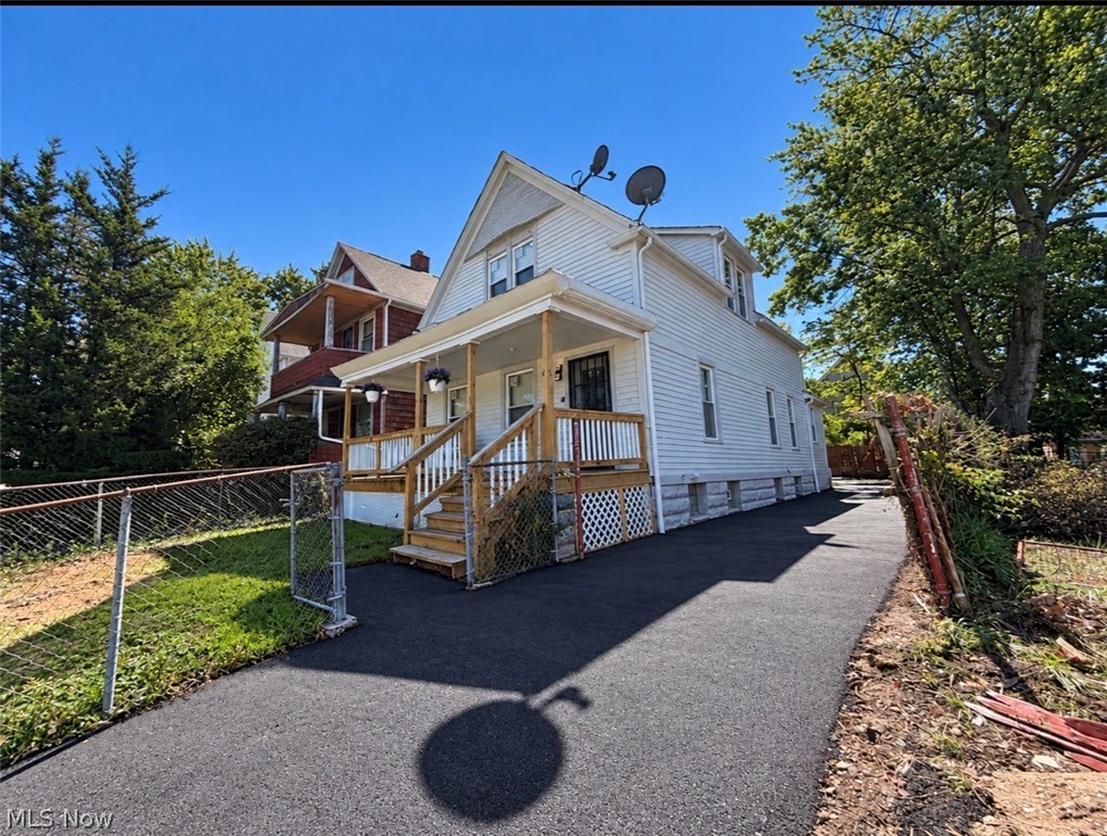 10800 Crestwood Avenue Cleveland OH 44104