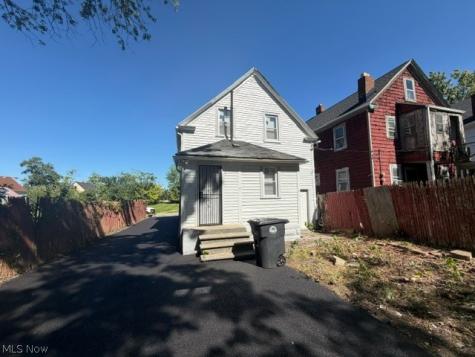 10800 Crestwood Avenue Cleveland OH 44104