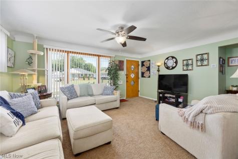 6156 Edgebrook Boulevard Parma Heights OH 44130