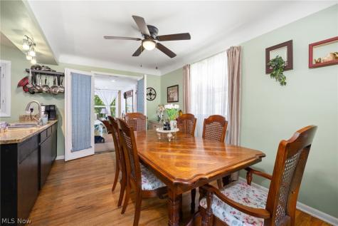 6156 Edgebrook Boulevard Parma Heights OH 44130