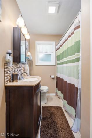 6156 Edgebrook Boulevard Parma Heights OH 44130