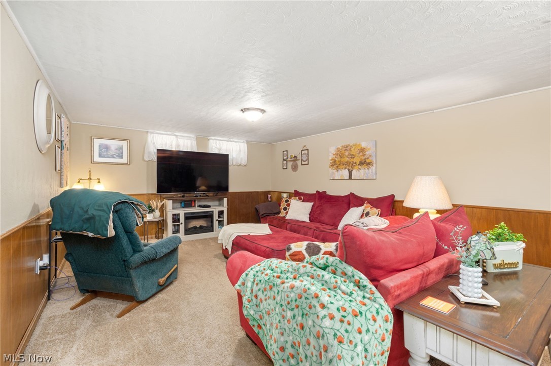 6156 Edgebrook Boulevard Parma Heights OH 44130