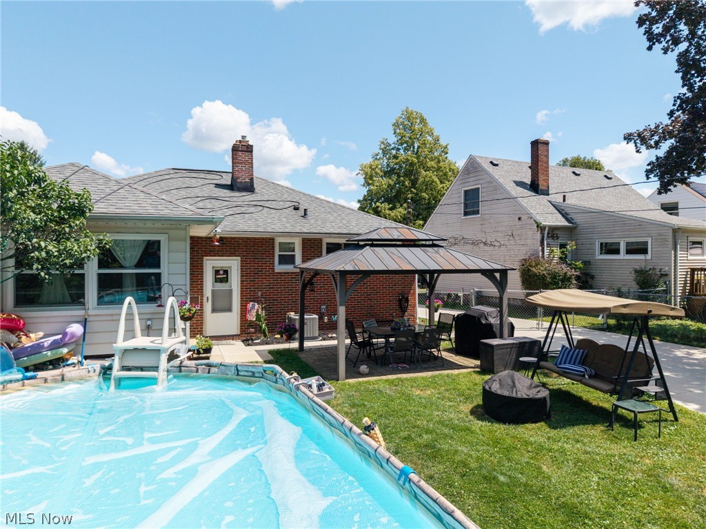 6156 Edgebrook Boulevard Parma Heights OH 44130