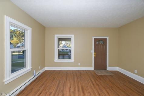 1137 Bellows Street Akron OH 44301