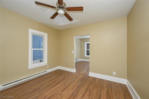1137 Bellows Street Akron OH 44301