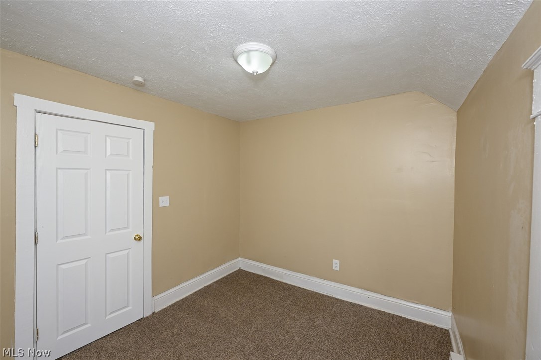 1137 Bellows Street Akron OH 44301