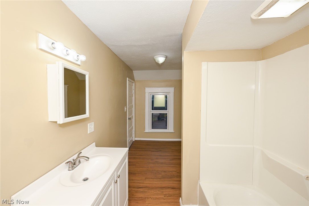 1137 Bellows Street Akron OH 44301