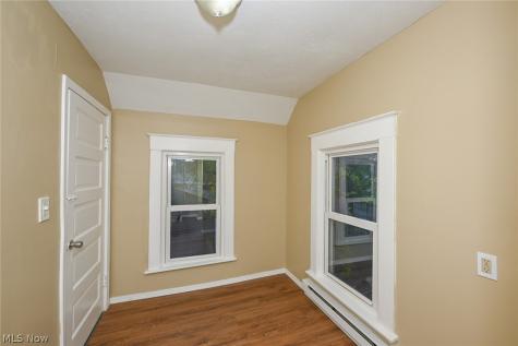 1137 Bellows Street Akron OH 44301