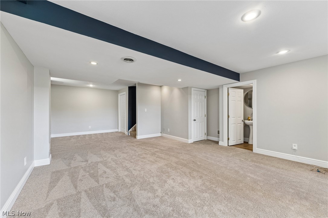 38635 N Bay Drive Willoughby OH 44094