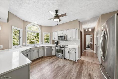 2211 Kate Court Hudson OH 44236