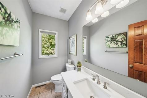 2211 Kate Court Hudson OH 44236