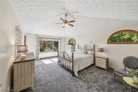 2211 Kate Court Hudson OH 44236