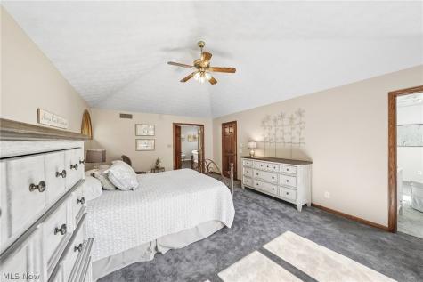 2211 Kate Court Hudson OH 44236