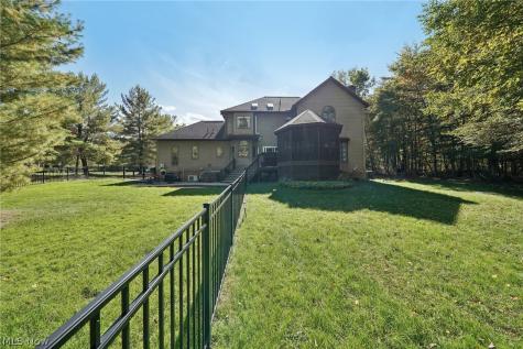 2211 Kate Court Hudson OH 44236
