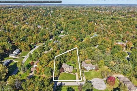 2211 Kate Court Hudson OH 44236