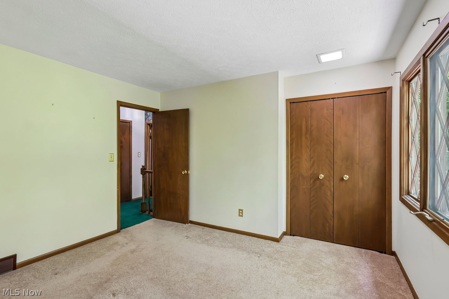 17265 Wood Acre Trail Chagrin Falls OH 44023