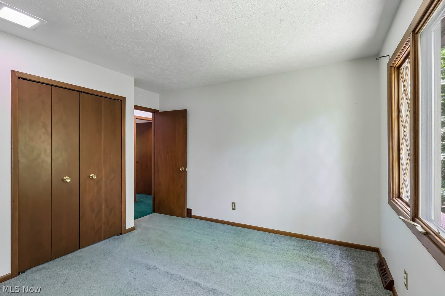 17265 Wood Acre Trail Chagrin Falls OH 44023