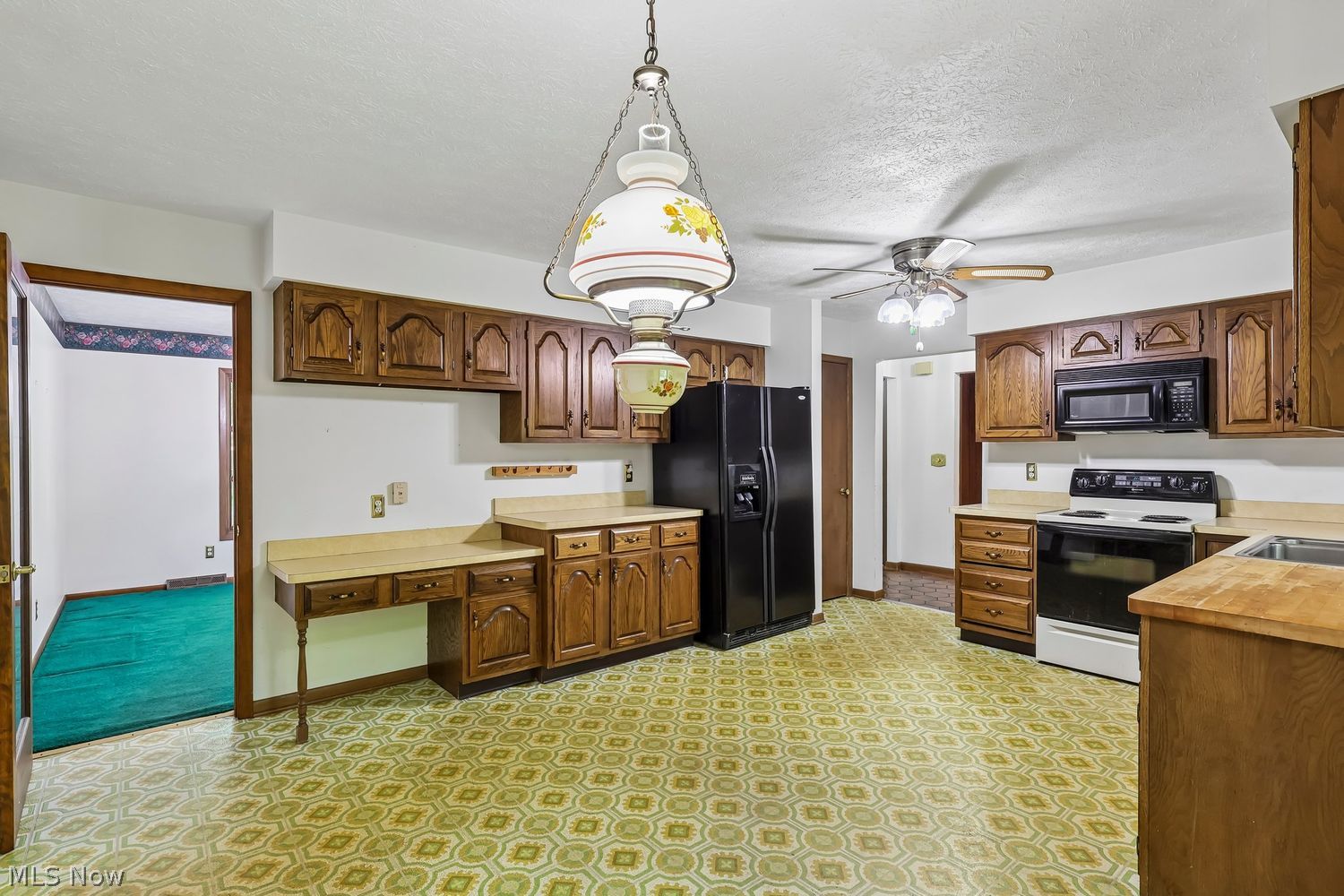 17265 Wood Acre Trail Chagrin Falls OH 44023