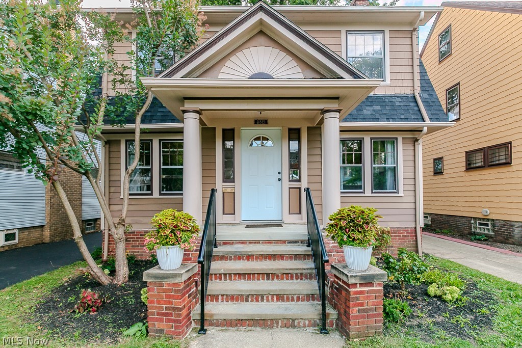 3821 Montevista Road Cleveland Heights OH 44121