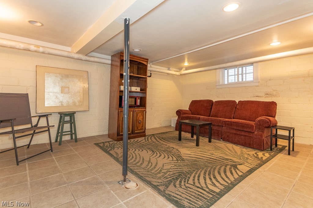 3821 Montevista Road Cleveland Heights OH 44121