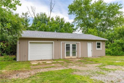 9115 Arrow Road NW Minerva OH 44657